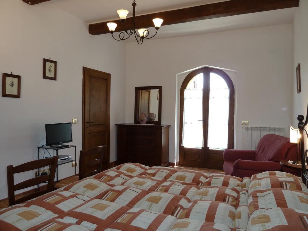 Agriturismo San Giovanni 세토나 객실 사진
